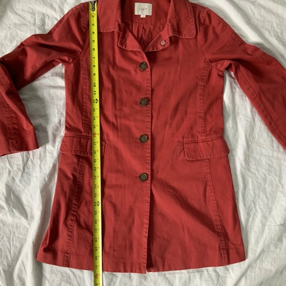 Trench Style Coat in Brick size 6 by Ann Taylor Loft - Picture 6 of 9
